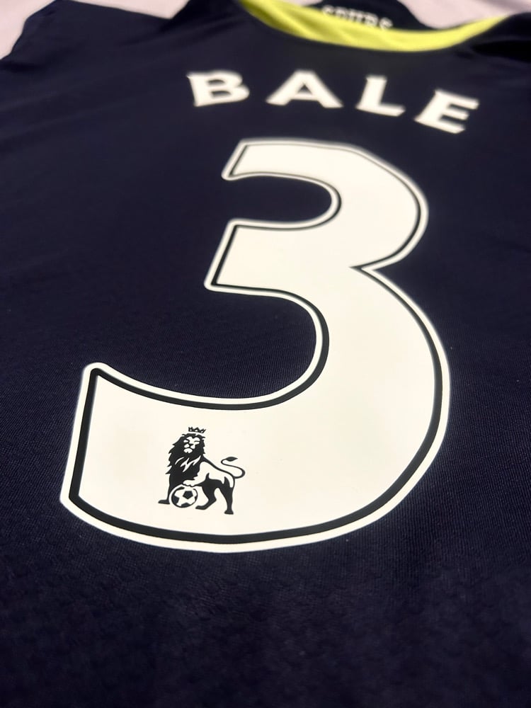 Image of Tottenham Hotspur “BALE 3” 2010/11 Third Shirt + PL patches (L) 