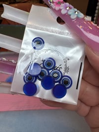 Image 3 of Blue ojitos