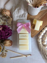 Image 2 of Vanilla, Sandalwood and Patchouli