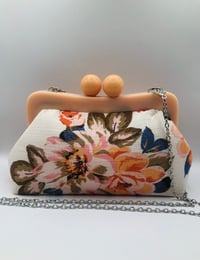Image 4 of Peach Roses Clutch
