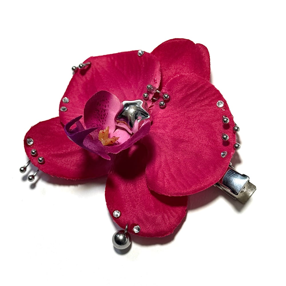 Image of Pierced Orchid Single Clip