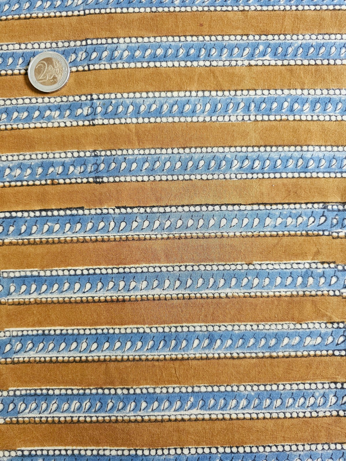 Image of Namaste fabric bronze ligne bleue