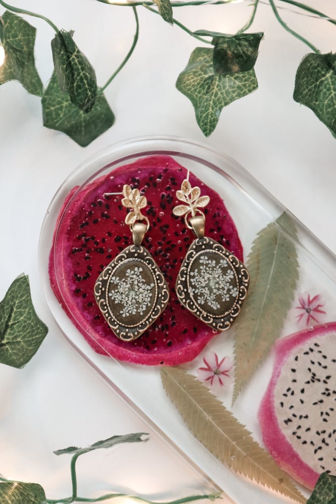 Image of Queen Anne’s Lace Resin Dangle Earrings