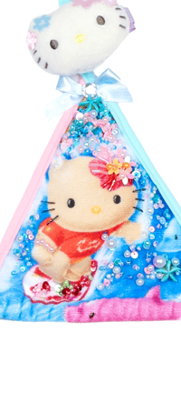 Image 3 of Pink Bikini hellokitty underwater 