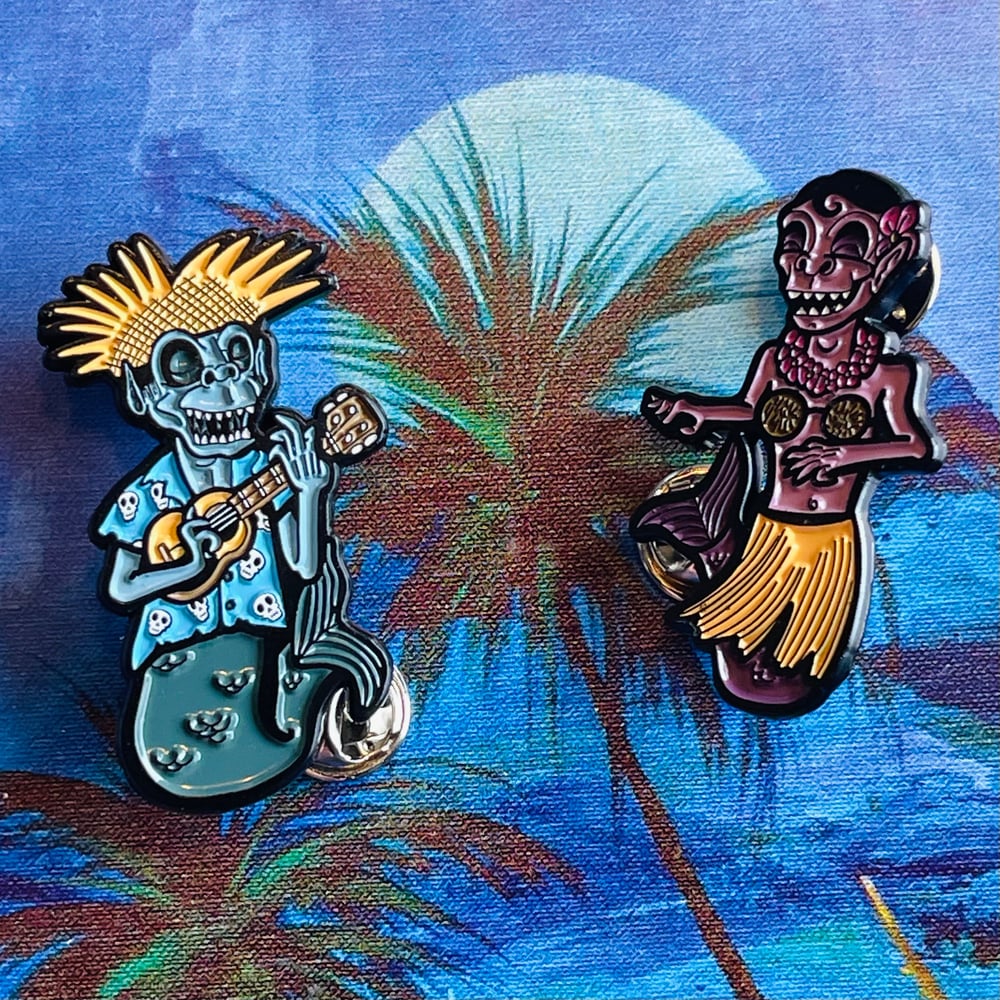 FUN IN FIJI 2-piece 1.75" Enamel Pin Set!