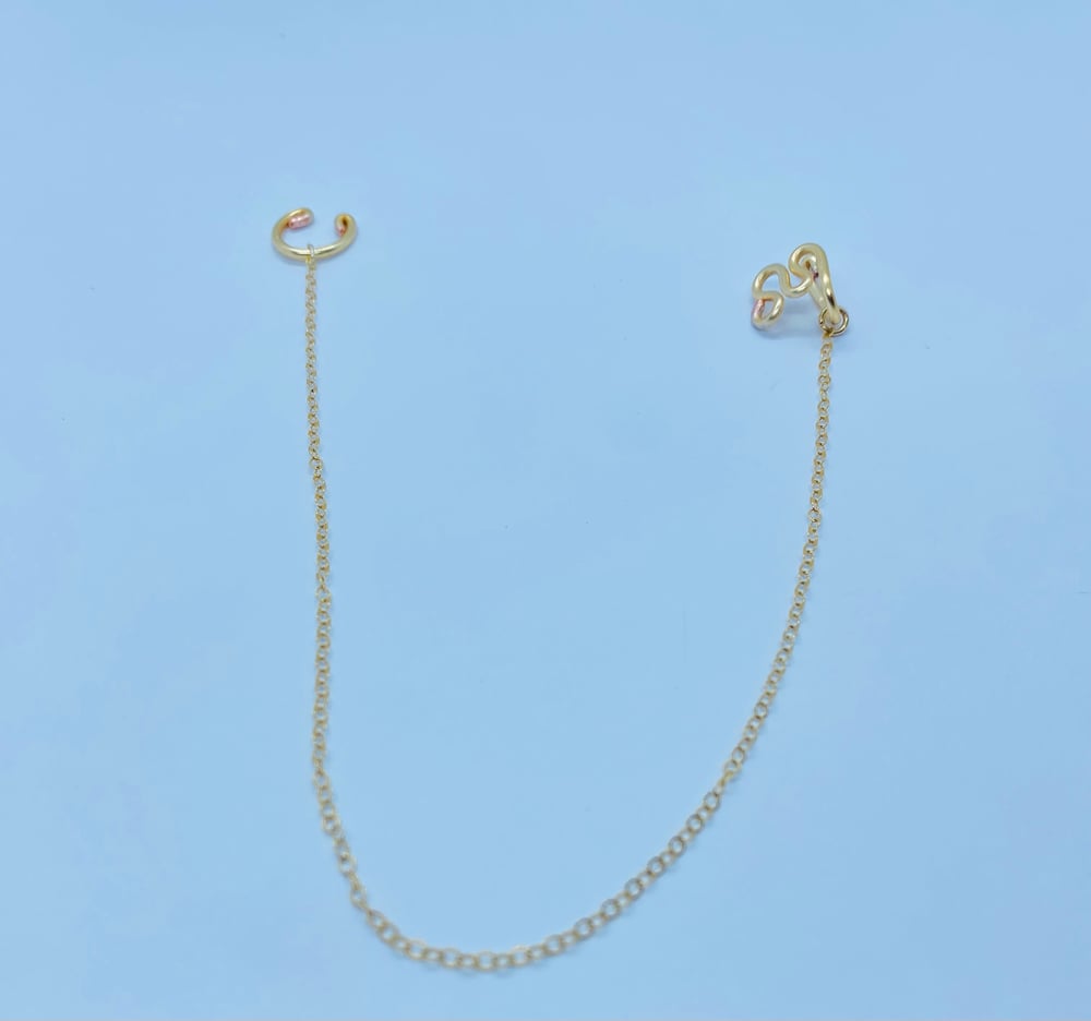 Image of Lean In Nose to Ear Cuff Chain 