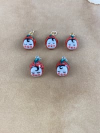 Image 9 of Strawbebes - Gold and Platinum Lustre options 