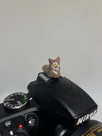 Image 2 of Great Horned Owl Hotshoe Cover