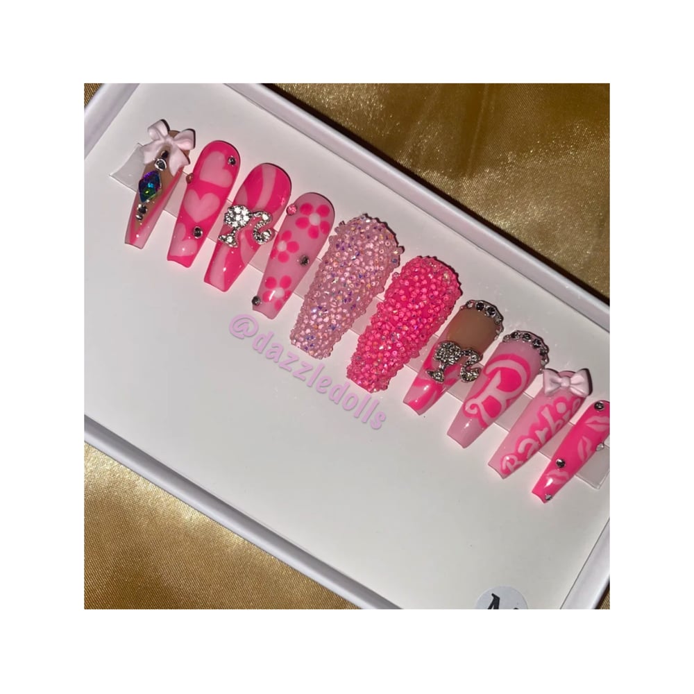 Image of Barbie set, medium length, coffin shaped