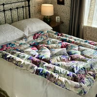 Image 1 of IN STOCK - Small Double True Vintage Glazed Cotton Floral Large Bouquet Eiderdown