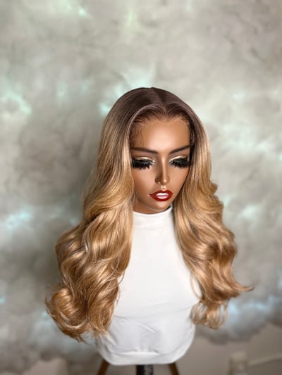 Image of Outre Perfect Hairline Glueless 13x6 HD Lace Front Wig - ATLAS ( DR4/HNBL )