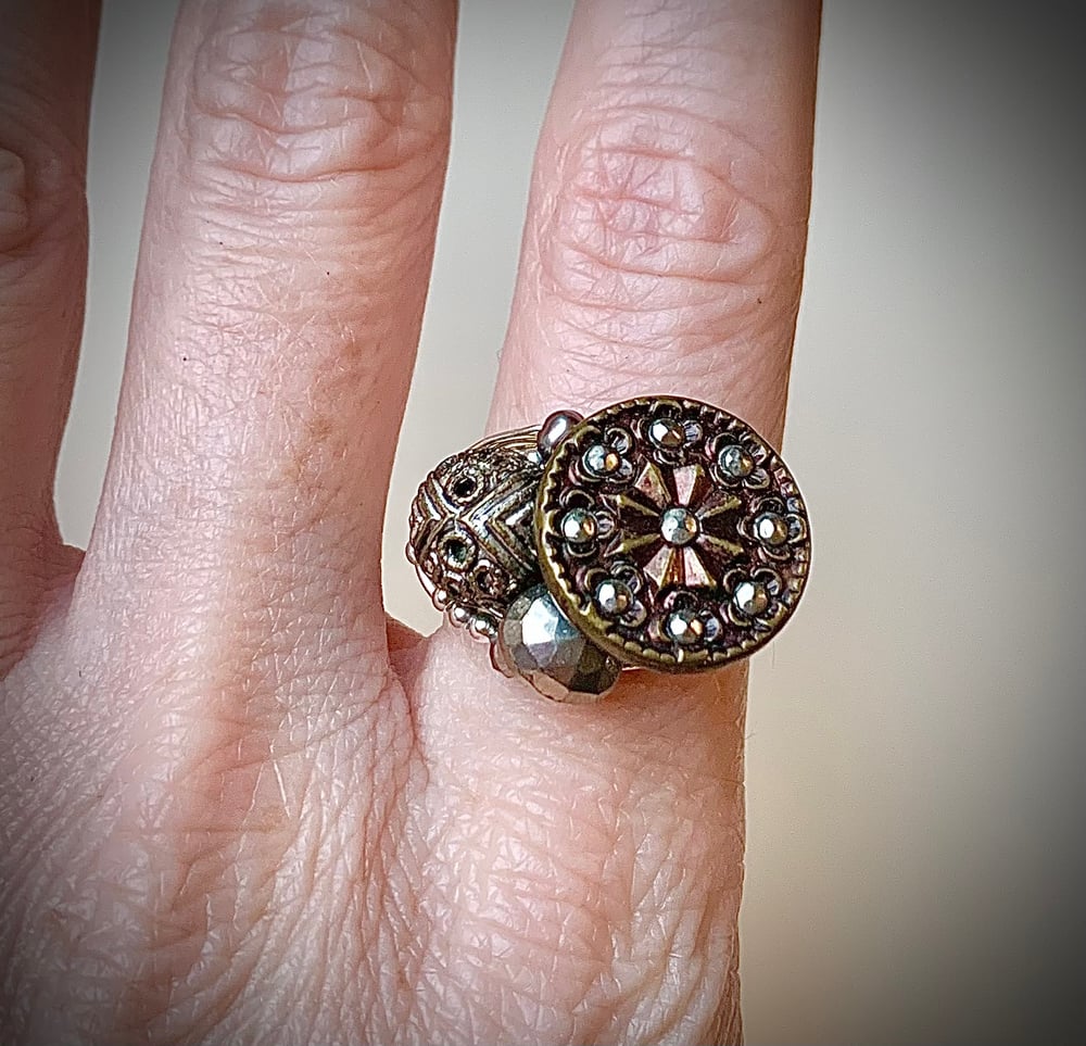 Image of "Agatha" Bouquet Ring