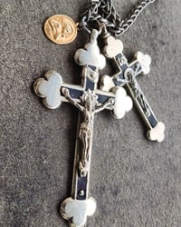 Image 2 of Memento mori key ring
