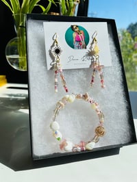 Image 3 of Lovers Coral Set