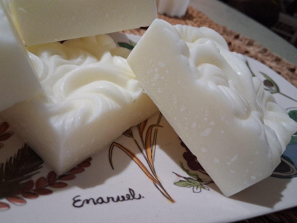 Image of Mango Butter, Honey & Lemongrass Oil Soap