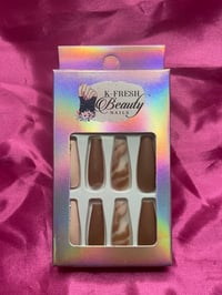 Nails - Long (Brown)