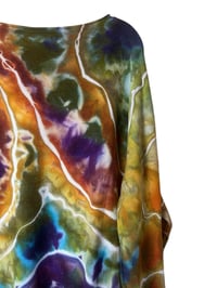 Image 9 of 1XL/2XL Forager Pocket Sweater in Earthy Rainbow Geode Ice Dye