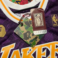 Image 10 of NEW BAPE x Mitchell & Ness Los Angeles Lakers Jersey Size M