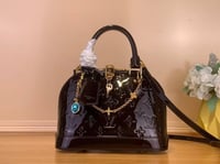 Image 20 of Lou Alma bb (click to browse)