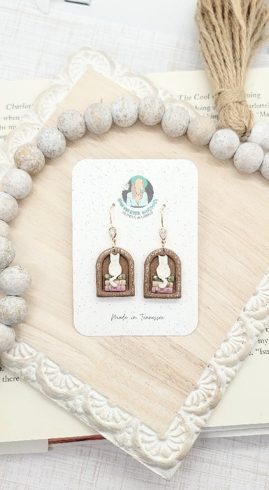 Image of Kitty Bookshelf Earrings