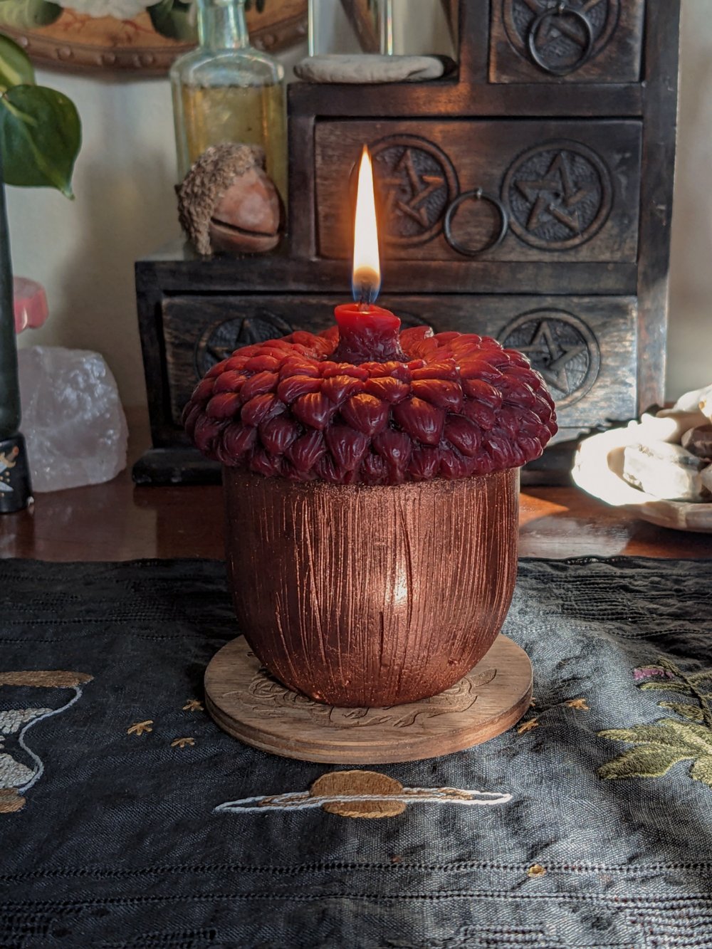 Image of Acorn candle 