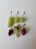 Miniature grapes 1:12 scale