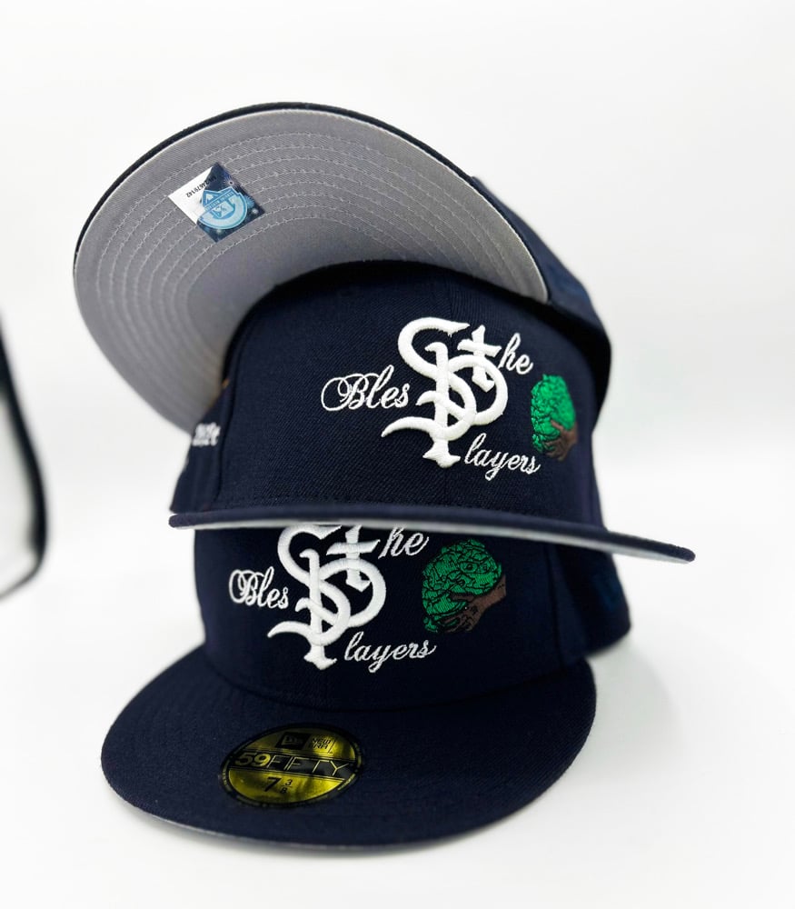 Image of QTRS🌍 “A Thin Line” Fitteds 