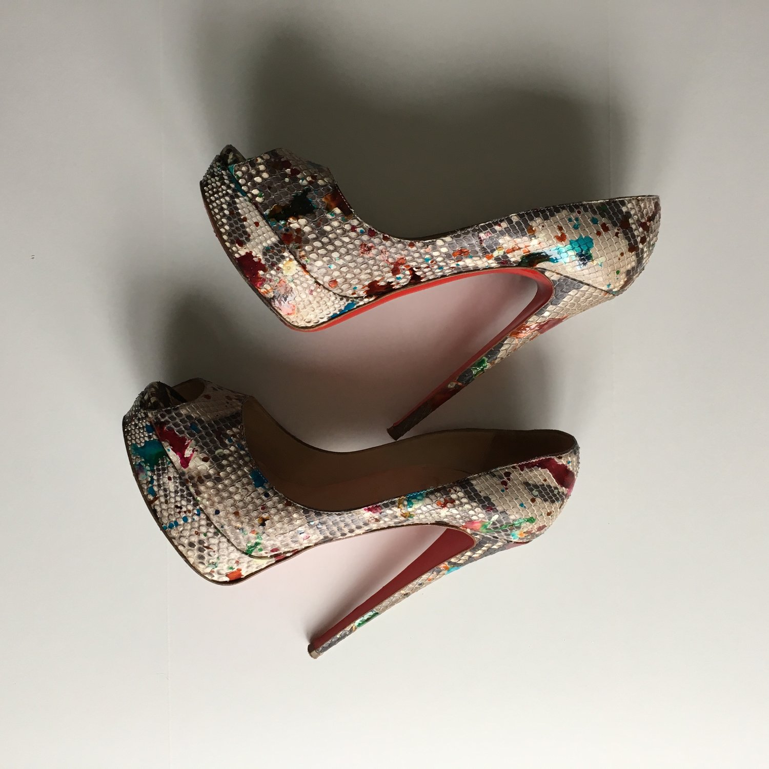 Image of LOUBOUTIN PAINT-SPLATTERED PYTHON PEEP TOE (EU 41)
