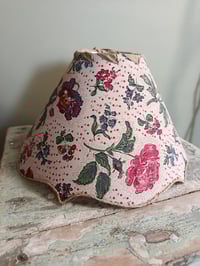 Image 2 of Moyen abat jour " Rosé du matin "