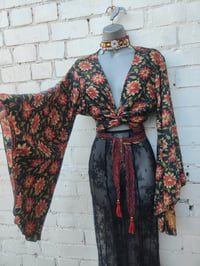 Image 5 of Stevie sari top with tassel- black floral