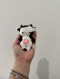 Image 2 of Tiny Cow