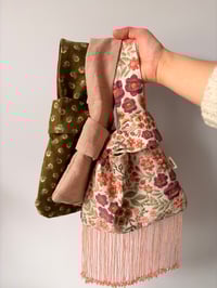 Image 3 of Peach blossom knot purse 