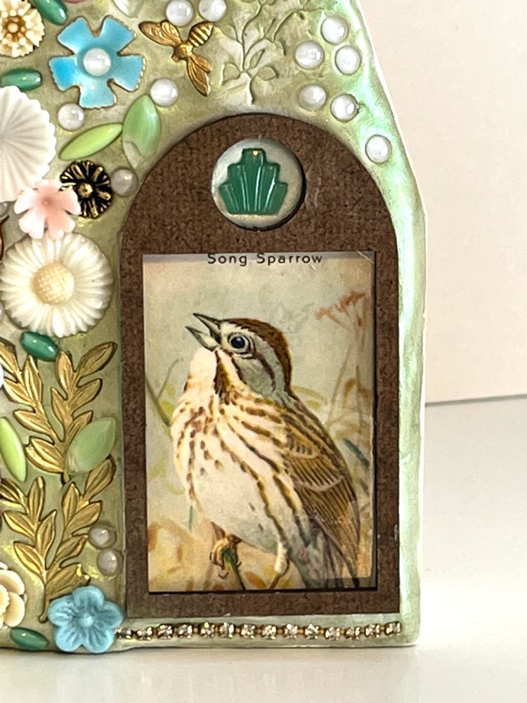 Image of House Mosaic Song Sparrow (medium)