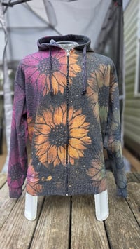 Image 16 of Floral Flukes