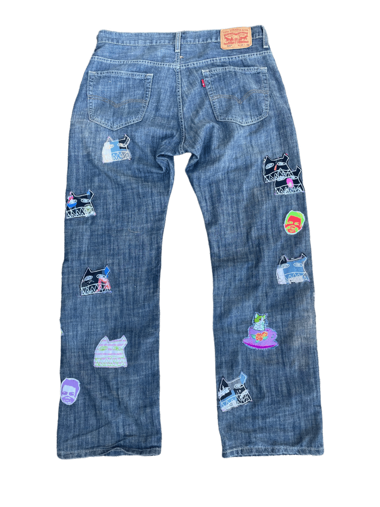 CHEESEBURHGER [32] Image 3