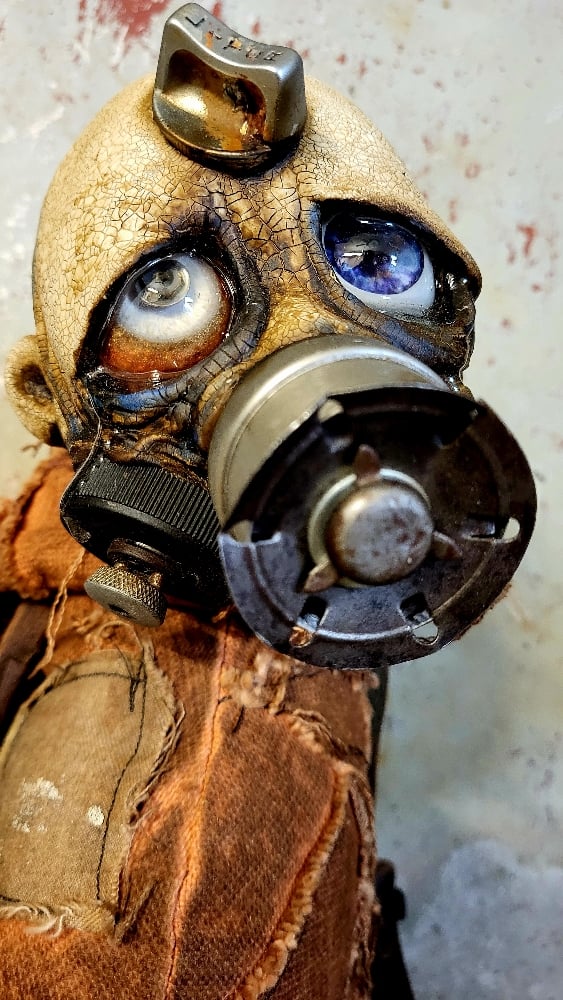 Image of FFF Dollfactory Slave Gas.ed and Chained Cont.