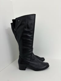 Image 1 of 00s Leather black boots // 36