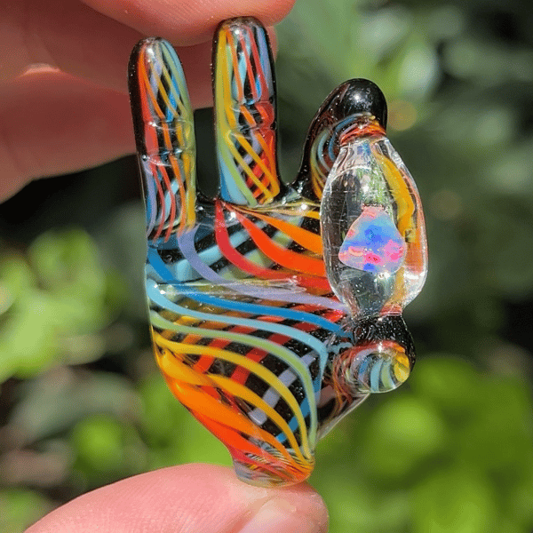 Image of Rainbow Retti Opal Pincher