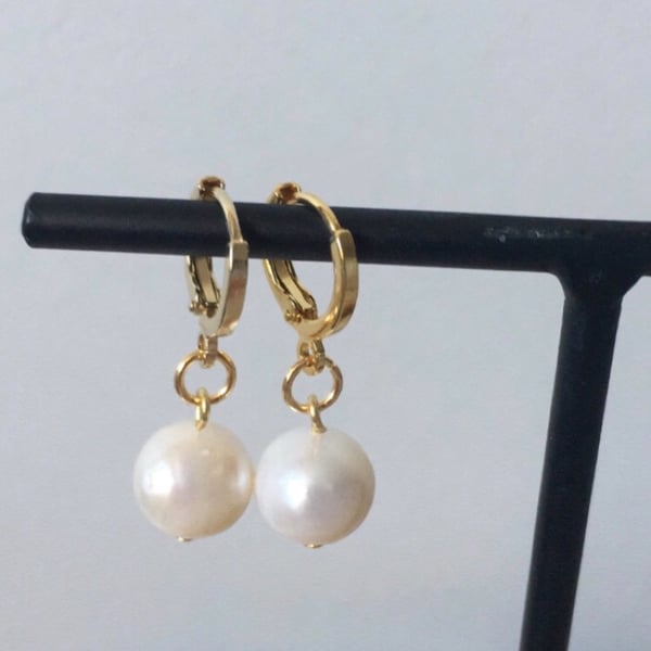 Image of BIG PEARL Earrings