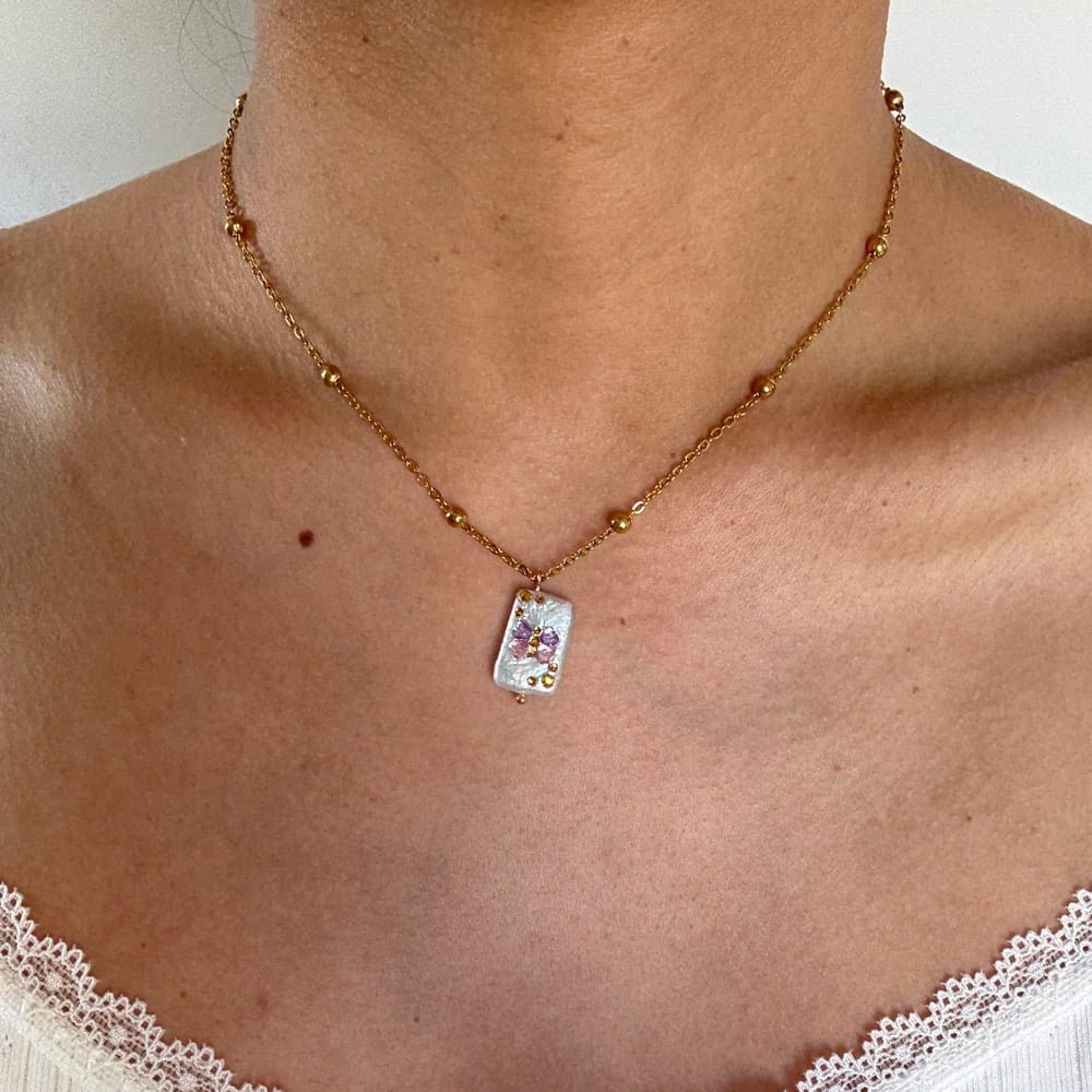 Image of Little Pearl Canvas Necklace