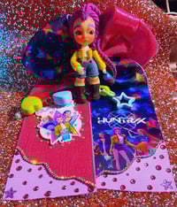 Image 1 of K POP DEMON HUNTER BIG BOW 