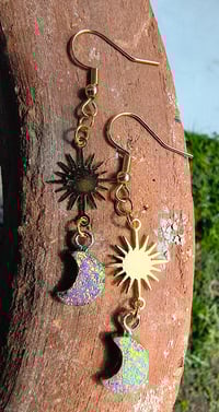 Image 7 of Day & Night 