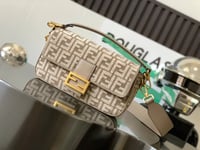 Image 8 of Fend baguette (many colors)