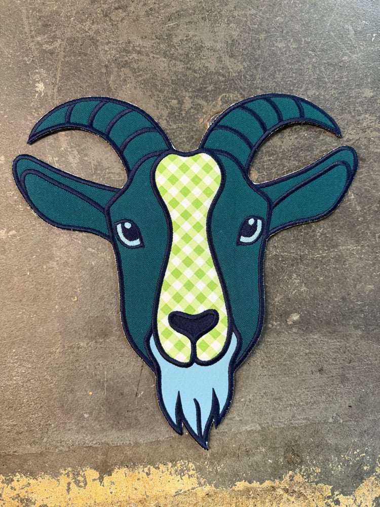 Image of LARGE GOAT HEAD 6