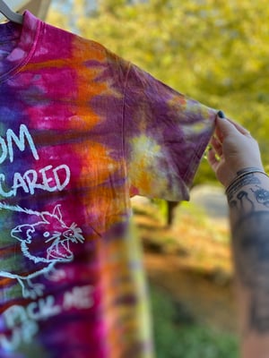 Image of MEDIUM Mom I'm Scared Come Pick Me Up Tie Dye Shirt 3