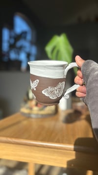 Image 1 of Butterfly mug 10