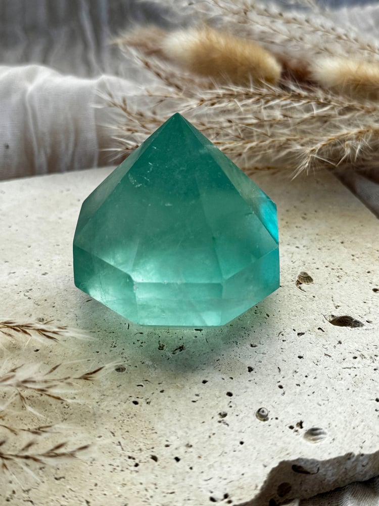 Image of Fluorite Diamond 