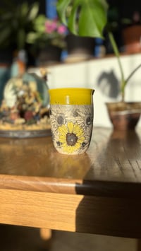 Image 3 of Sunflower mug 02