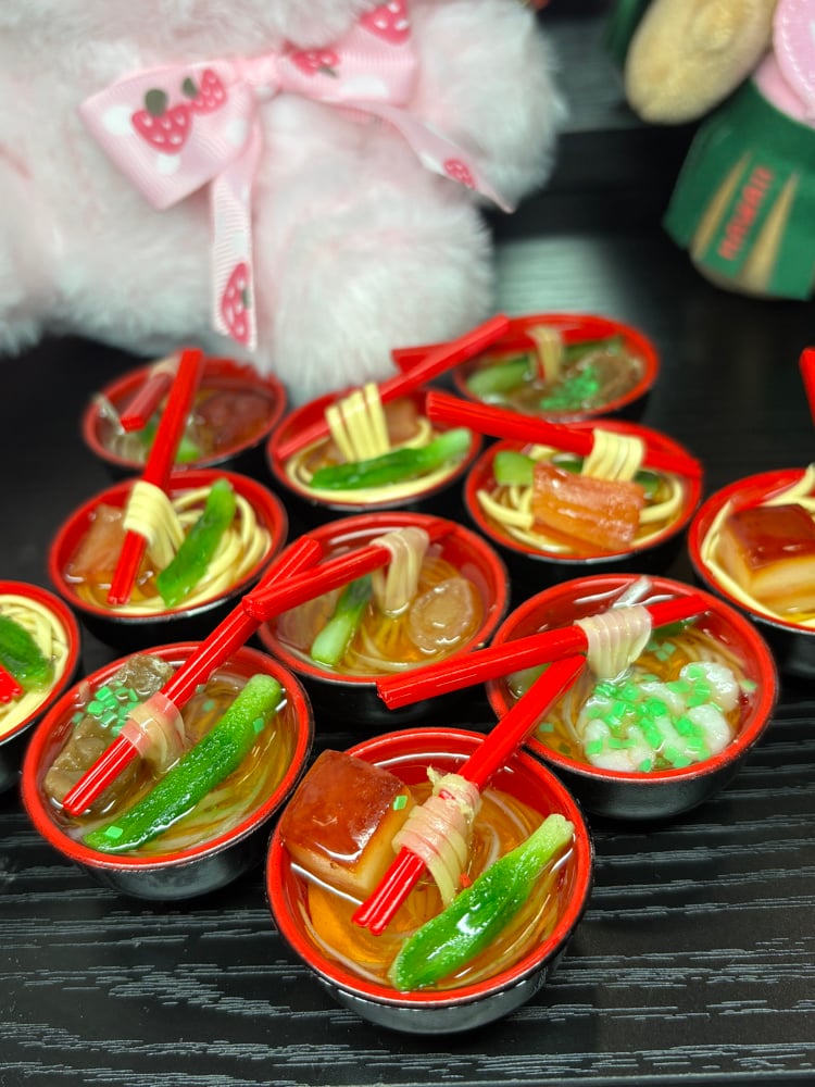 Image of ramen bowls