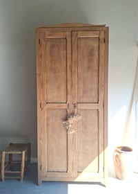 Image 1 of ARMOIRE PENDERIE PARISIENNE EN HÊTRE MASSIF 